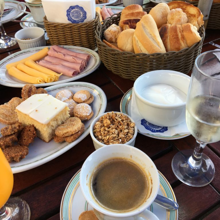 Confeitaria Colombo No Forte De Copacabana Caf Da Manh Farto E